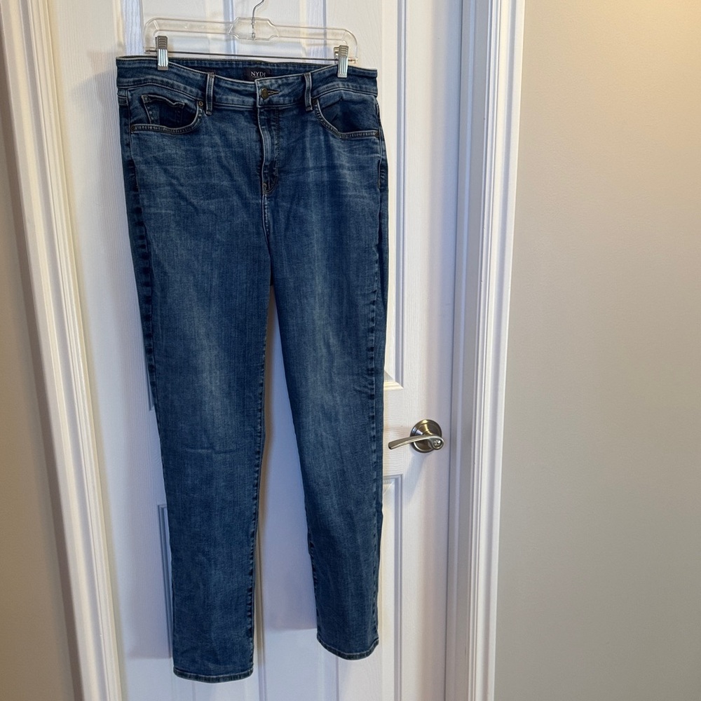 NYDJ Marilyn Straight Blue Jeans